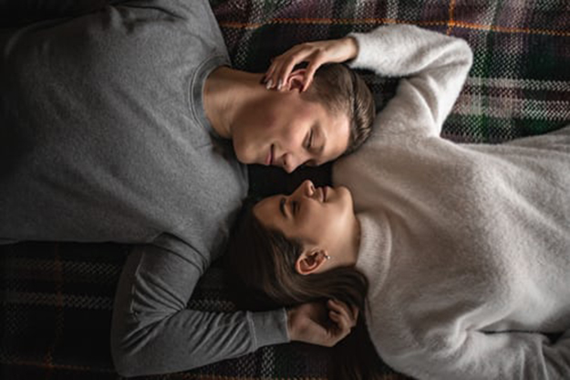 Giấc ngủ kém ảnh hưởng chất lượng tình dục của bạn ra sao